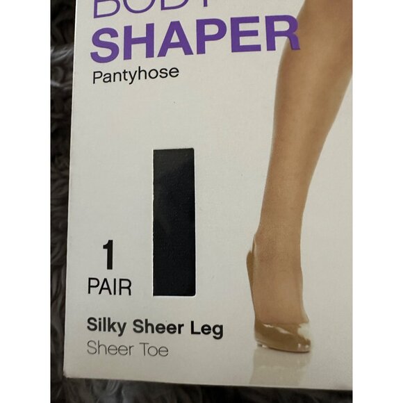 2,Hanes Style Essentials Body Shaper Pantyhose 3X/4X Black Silky Sheer Leg Plus - Picture 4 of 9